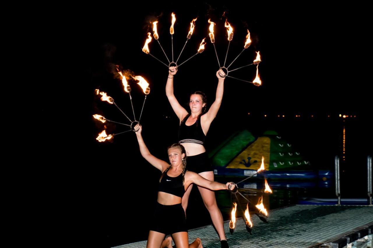 Camping Village Punta Navaccia Tuoro sul Trasimeno Exterior photo