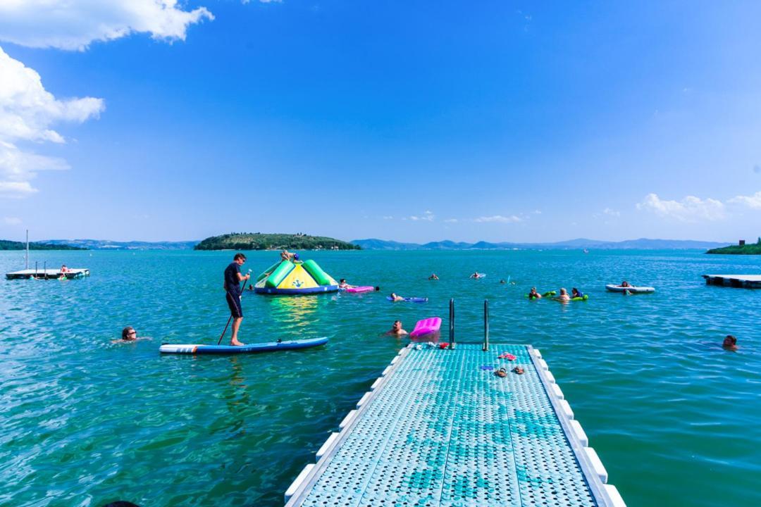 Camping Village Punta Navaccia Tuoro sul Trasimeno Exterior photo