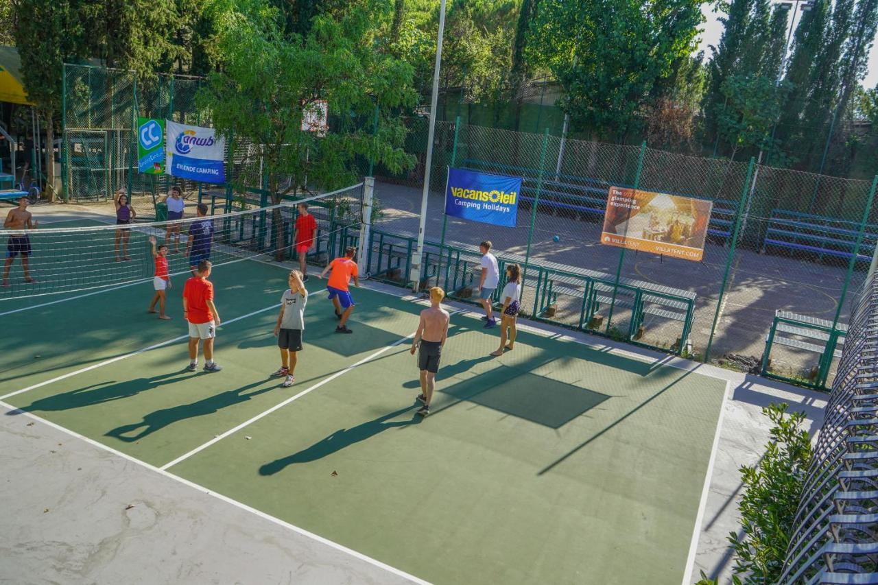 Camping Village Punta Navaccia Tuoro sul Trasimeno Exterior photo